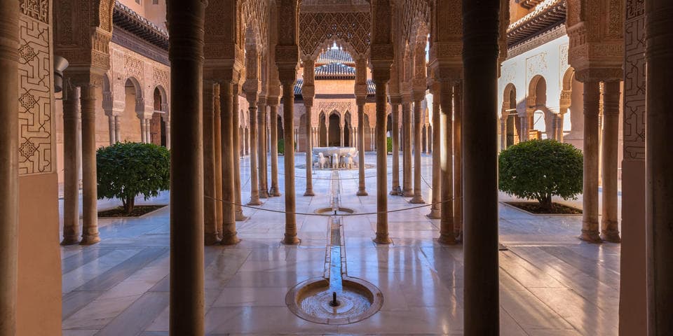 Visita Completa a la Alhambra con Palacios Nazaríes